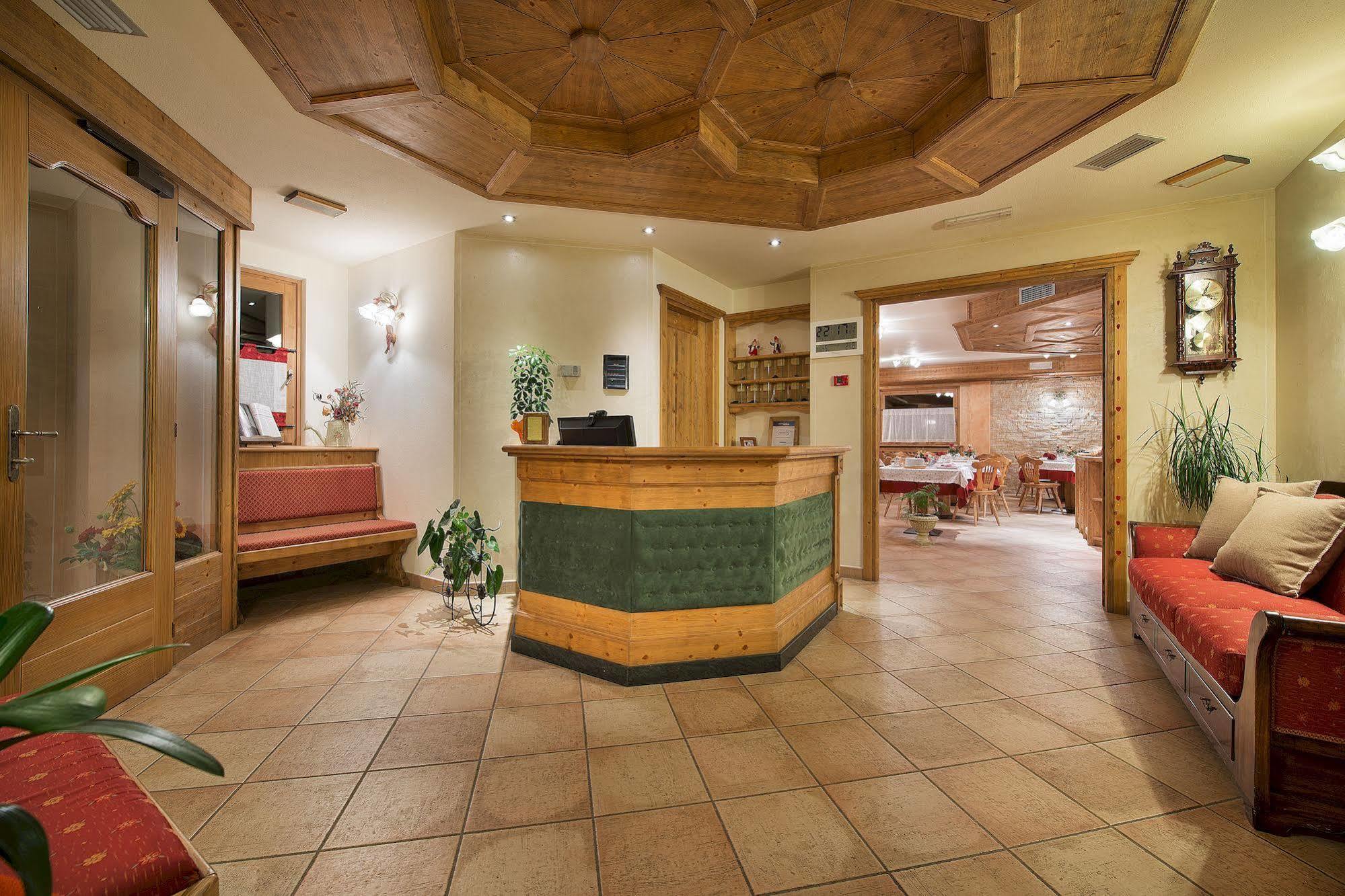 Costanza Mountain Hotel 3*